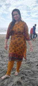 Indian Mature Bhabhi Enjoys Video Call with Her Lover – Viral Clips 2025