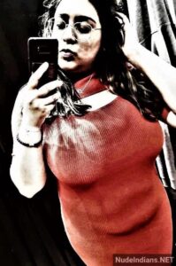 Delhi Bhabhi Takes Funny Selfie for Long-Distance Boyfriend – Viral Moment 2025